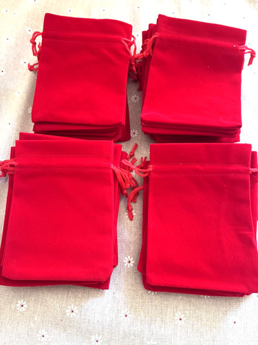 Red velvet bags - 30,