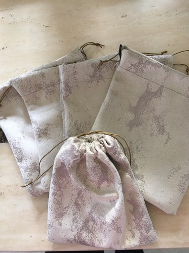 Embossed velvet drawstring - embossed,